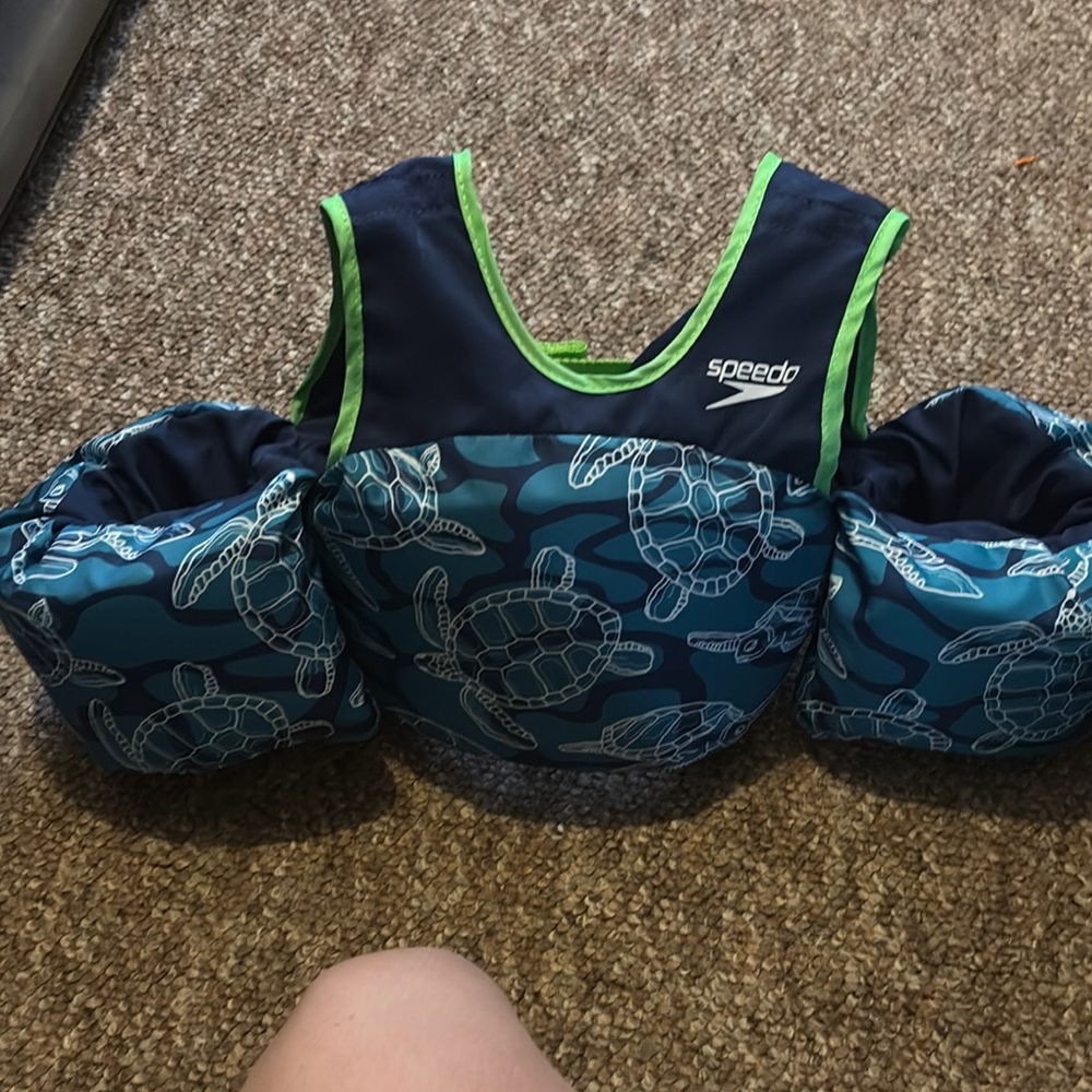 Speedo Kids Swim Vest with Turtle Design